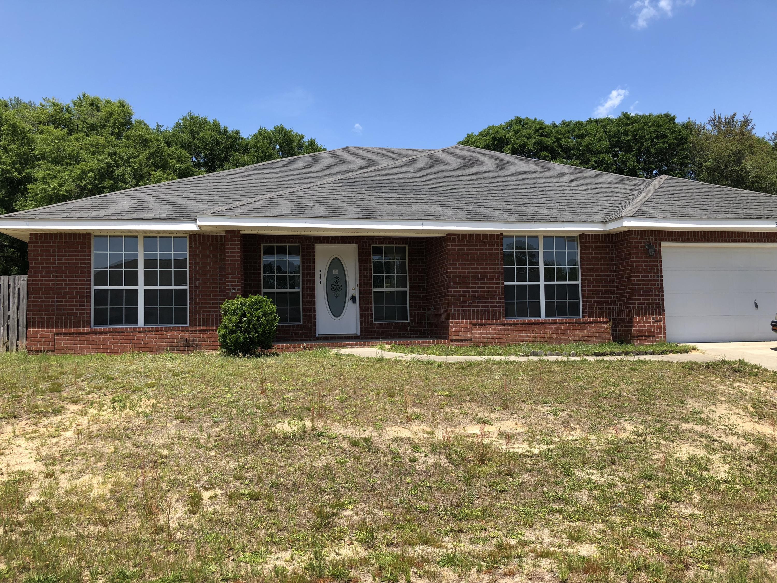 Lee Farms 4 bedroom, 3 bath brick home with a quick commute to Duke Field or 7th Group Special Forces Compound. Nice open floor plan with a cozy gas fireplace and newly installed laminate wood flooring in the living room. Kitchen has new stainless appliances and new countertops. Fresh coat of paint and some newly installed interior lighting. Privacy fenced back yard with tons of potential. Home is being sold as-is.