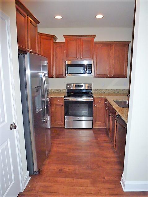 RESERVE POINTE - Residential