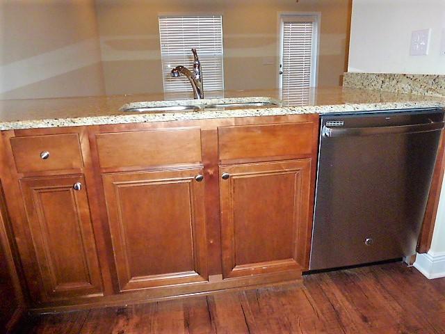 RESERVE POINTE - Residential