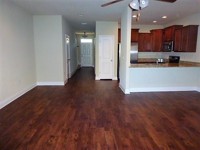 RESERVE POINTE - Residential