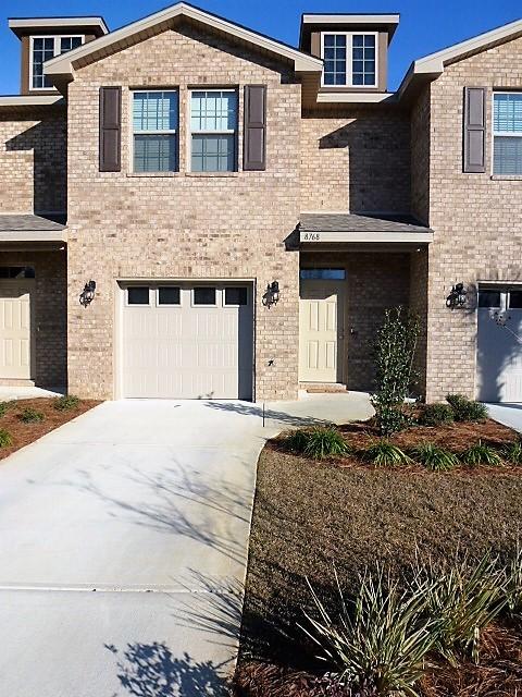 RESERVE POINTE - Residential