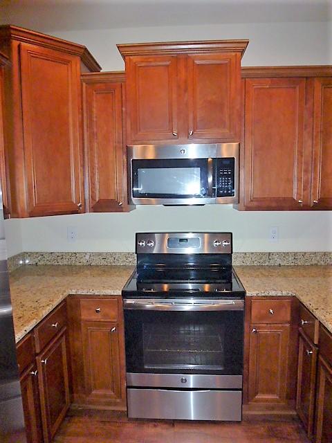 RESERVE POINTE - Residential