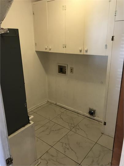 VIKING MANOR PH 1 - Residential Lease