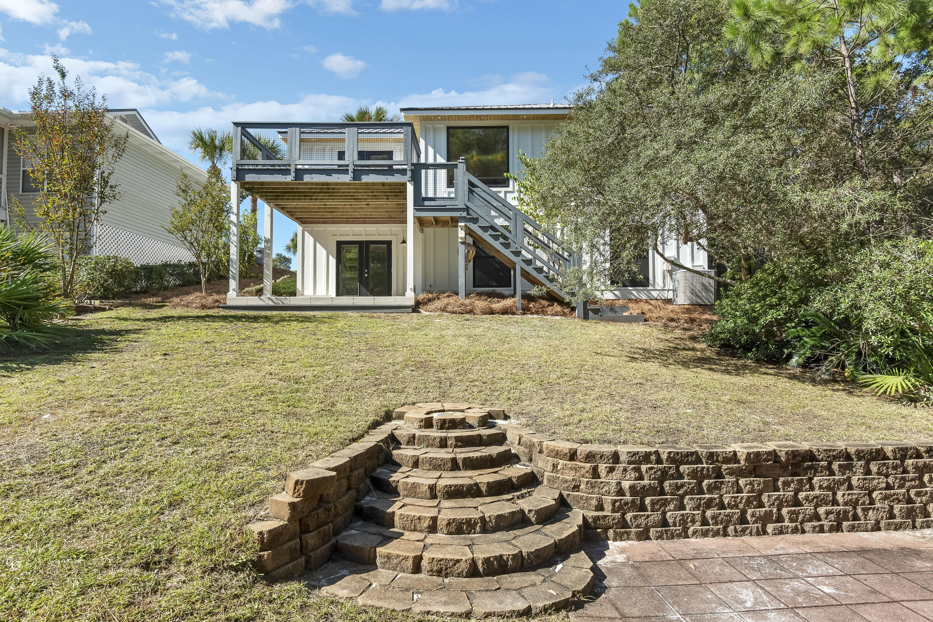SEA DUNES - Residential