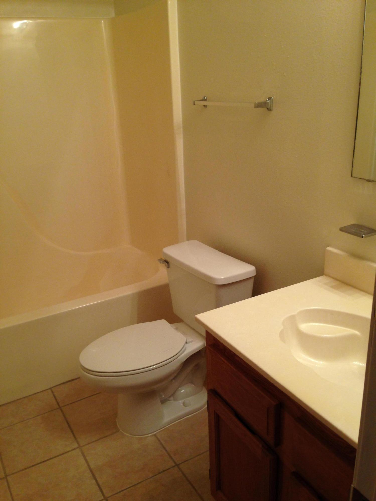 WELLINGTON MANOR - Residential Lease