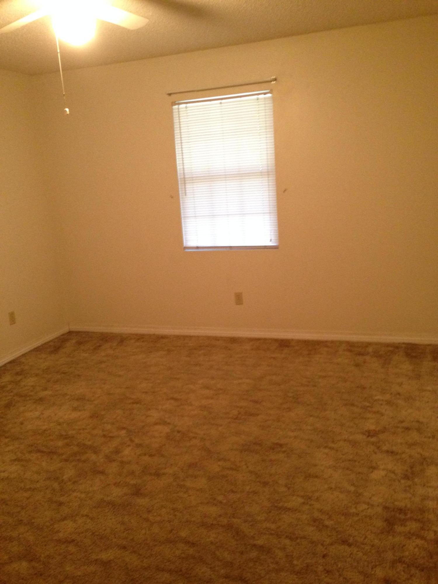 WELLINGTON MANOR - Residential Lease