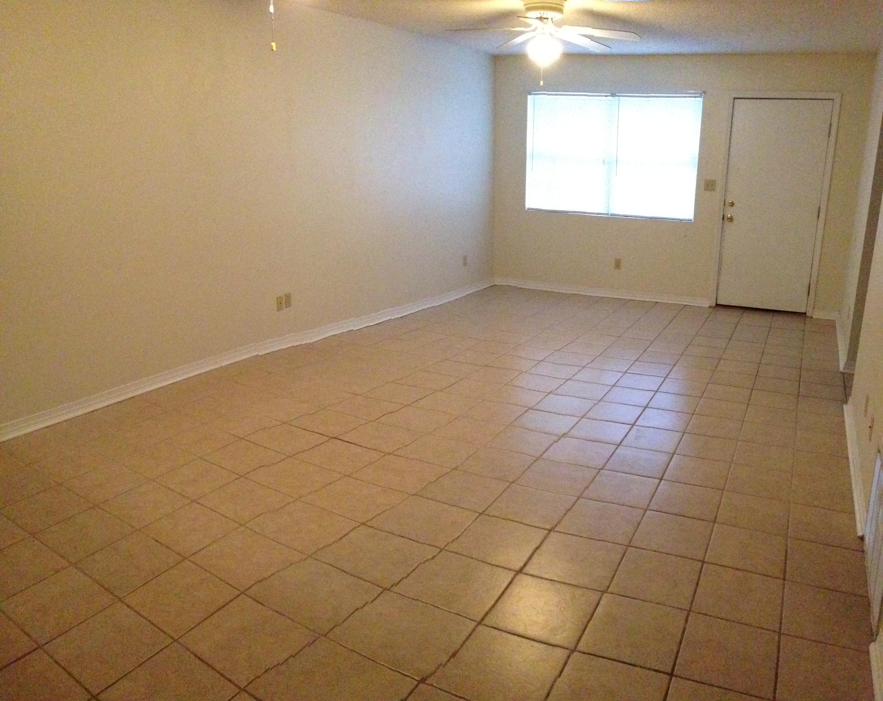WELLINGTON MANOR - Residential Lease