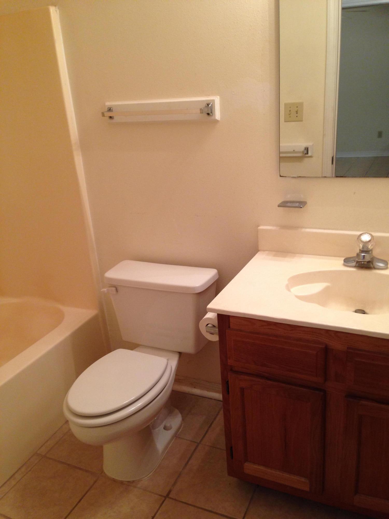 WELLINGTON MANOR - Residential Lease