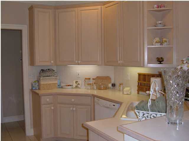 OAKMONT PLACE - Residential Lease