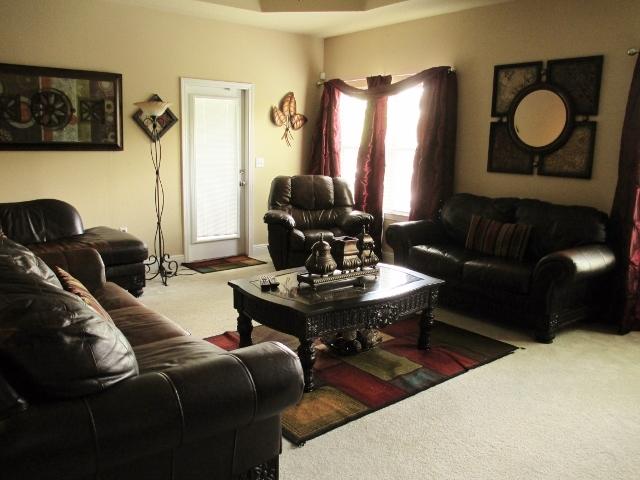 FOX VALLEY - Residential
