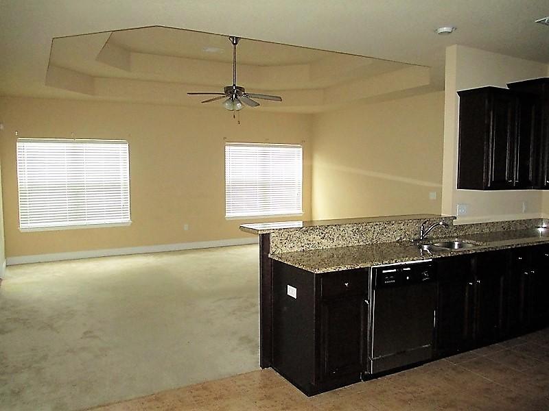 FOX VALLEY - Residential