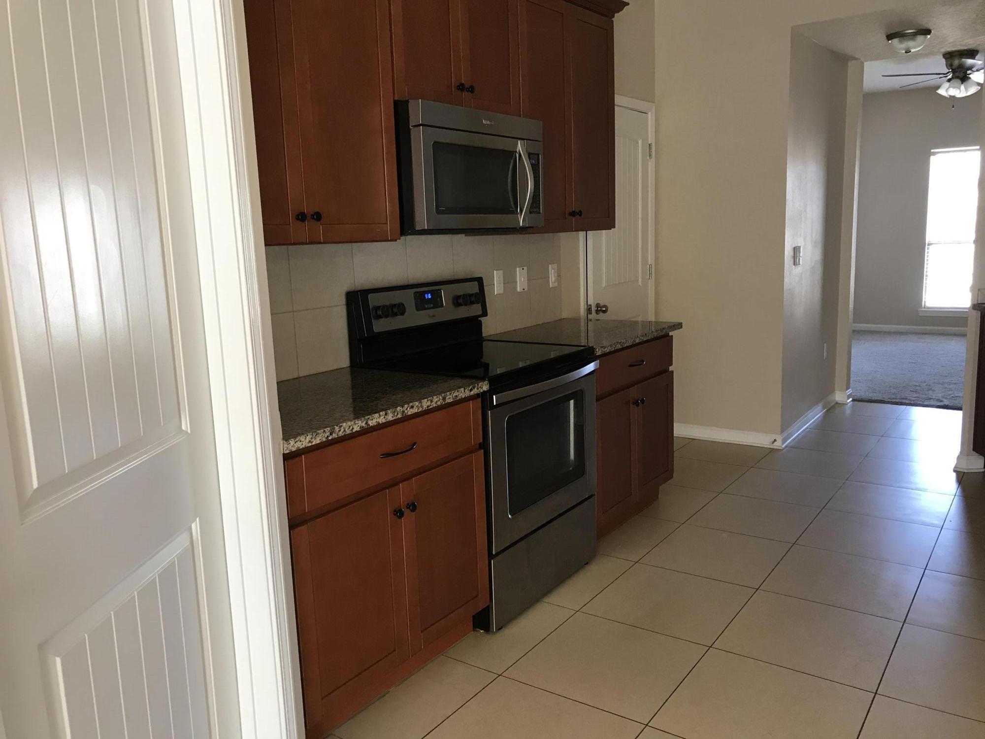 LEE FARMS PH III - Residential Lease