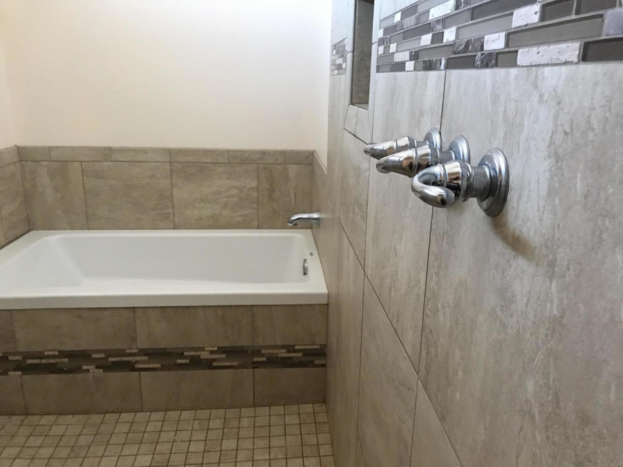 LEE FARMS PH III - Residential Lease