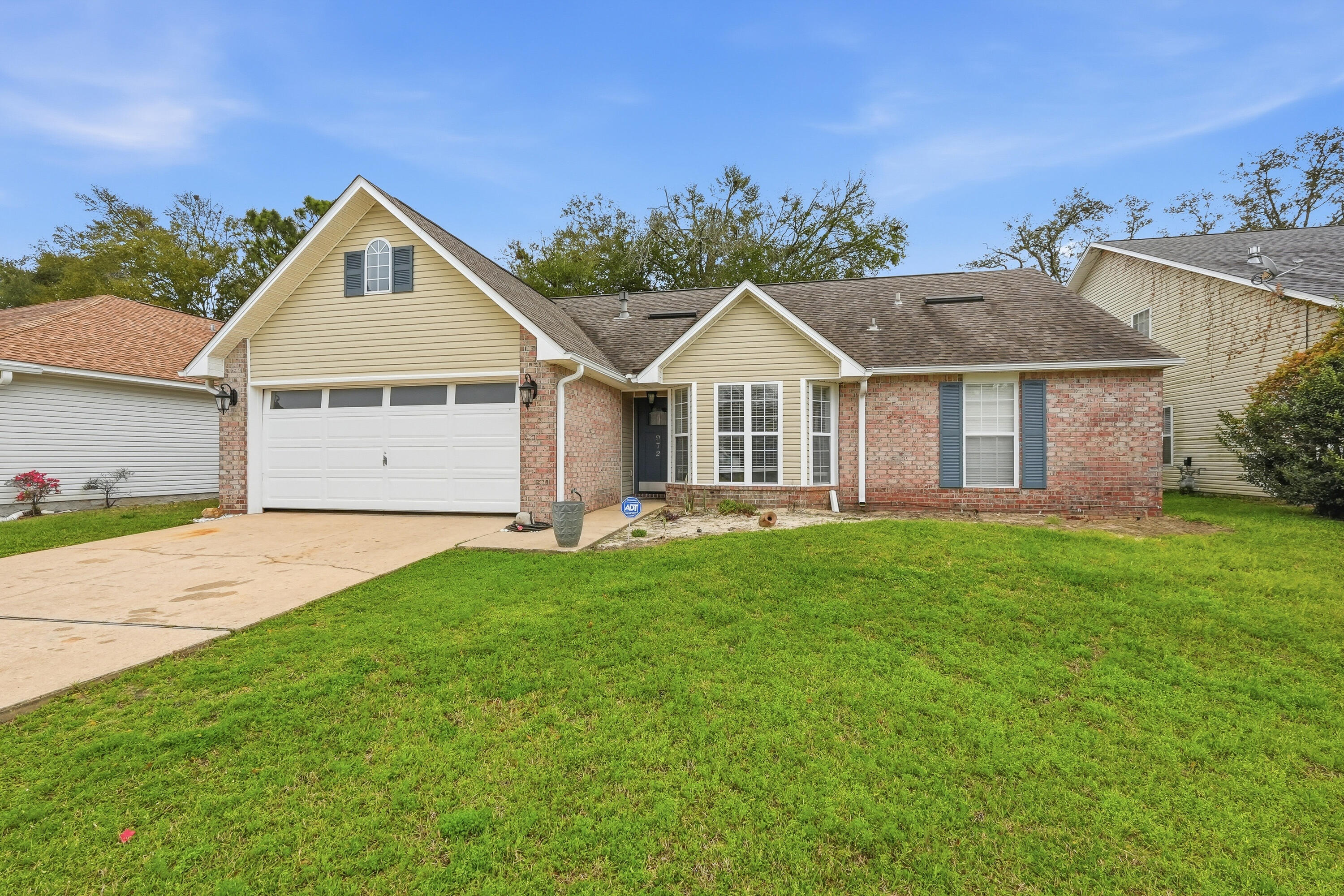HUNTERS RUN S/D - Residential