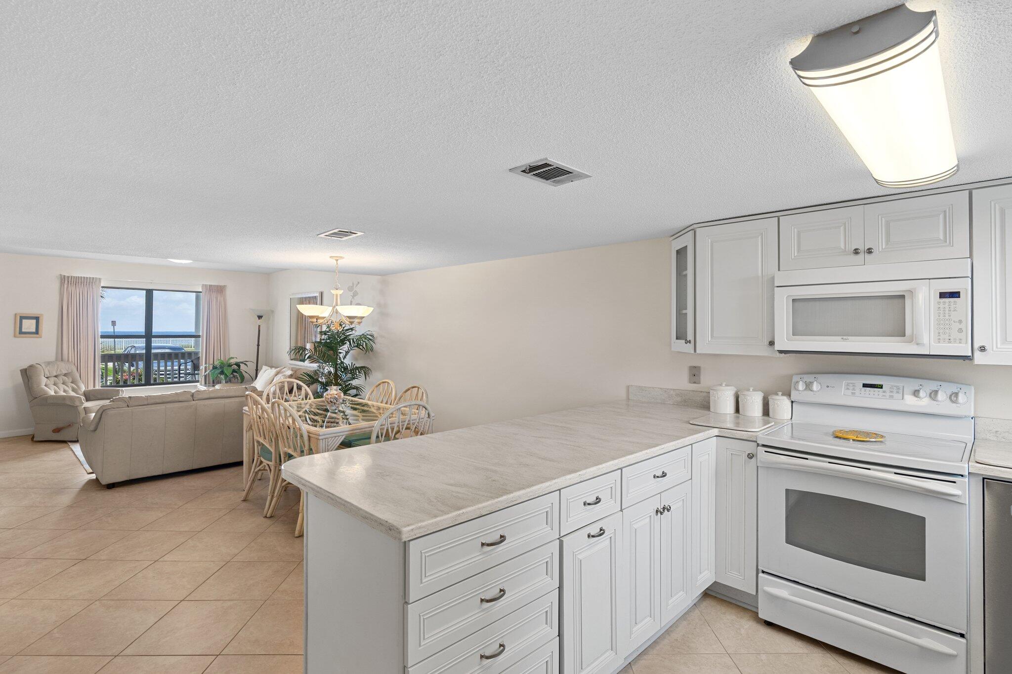 SAND PEBBLES T/H - Residential