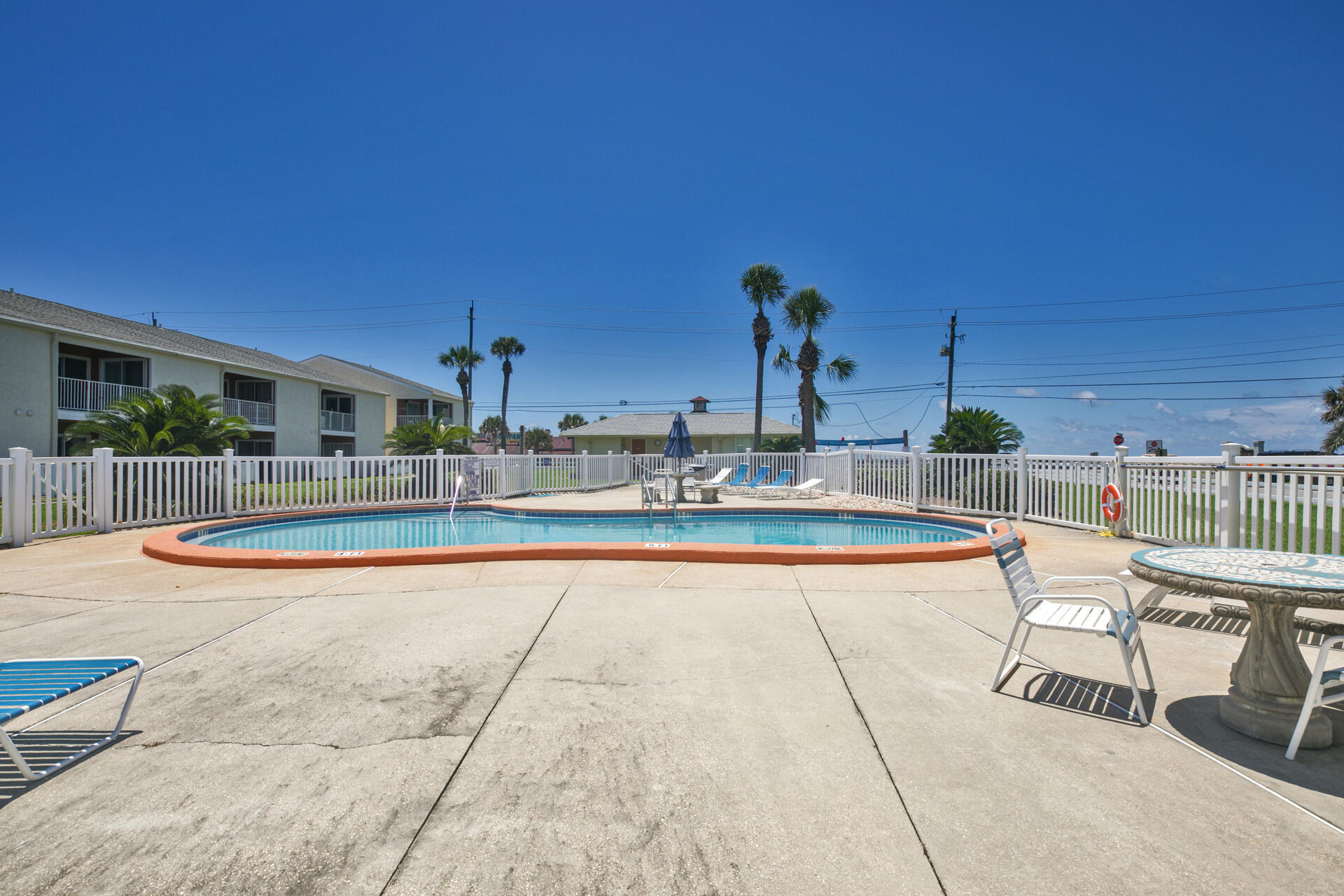 TRADEWINDS - Residential
