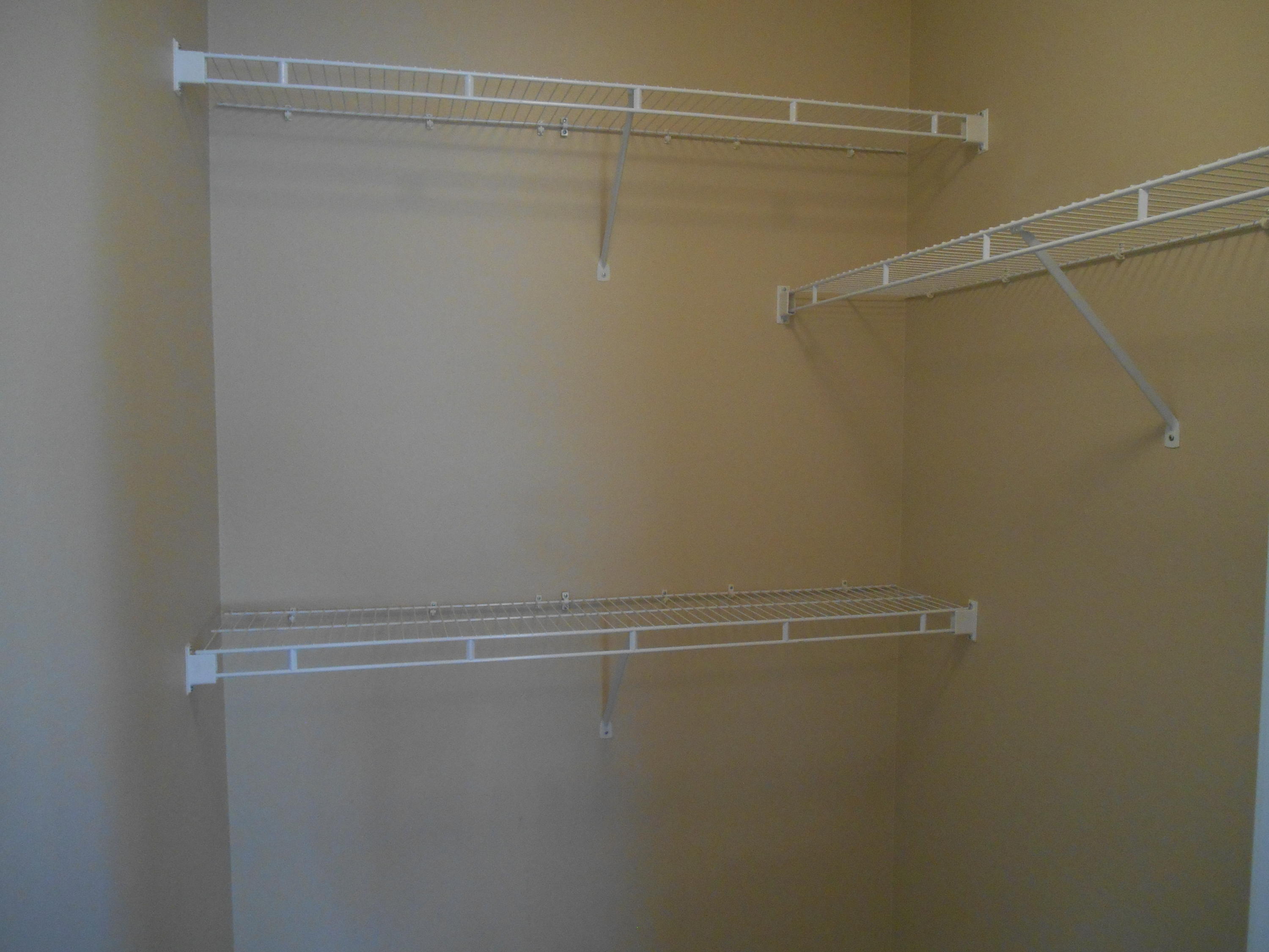 ROLLING PINES - Residential Lease