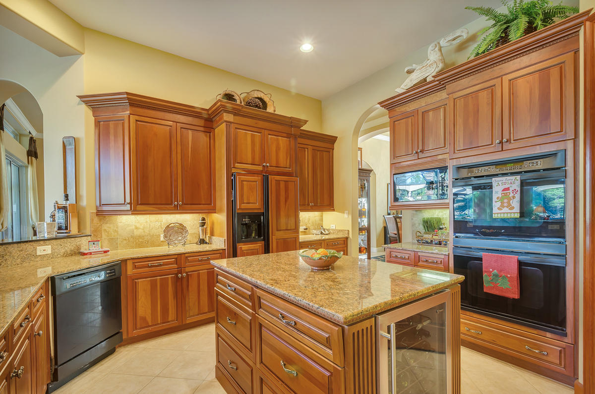 BURNT PINE - Residential Lease