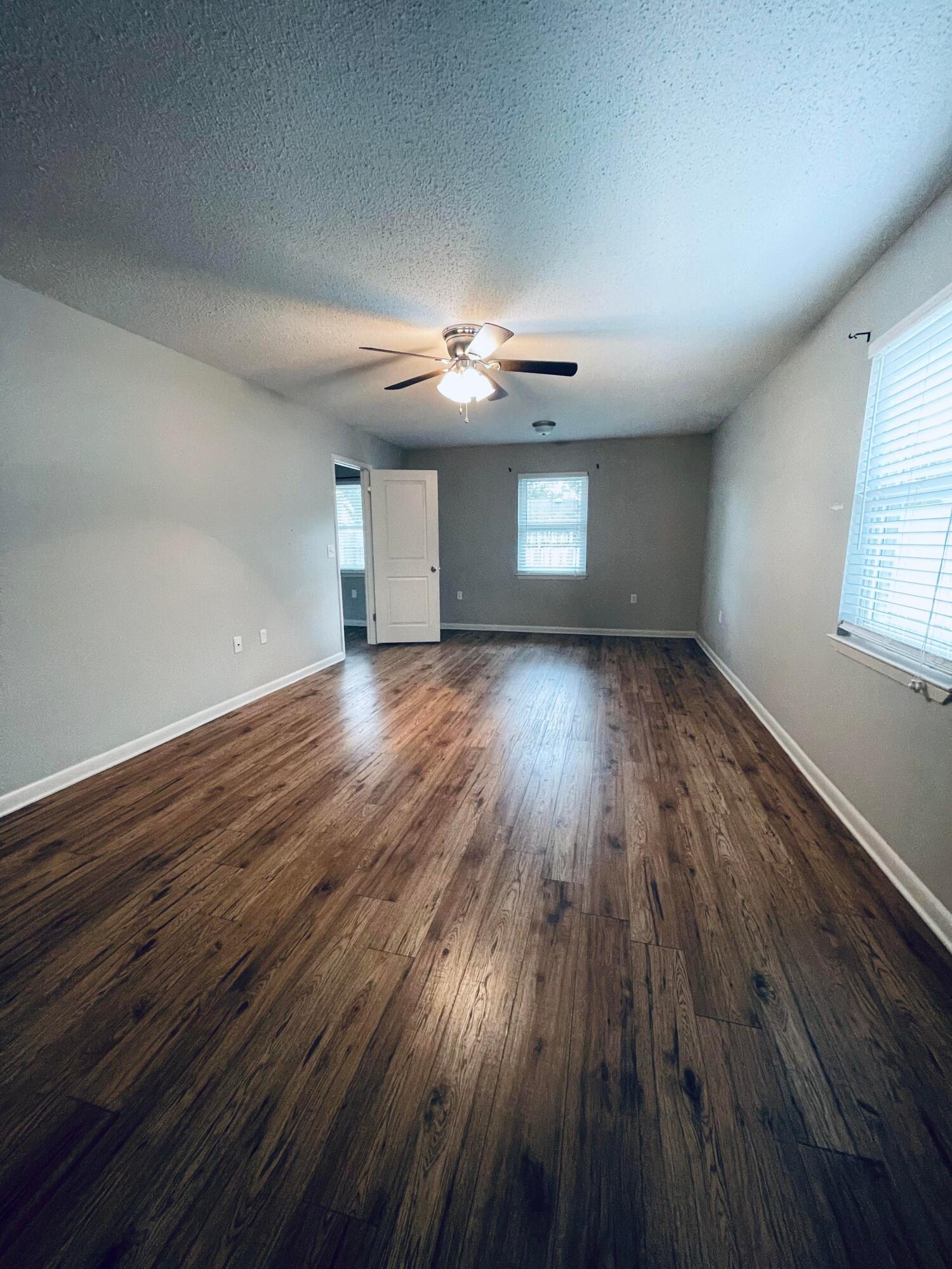 MARY ESTHER MANOR - Residential Lease