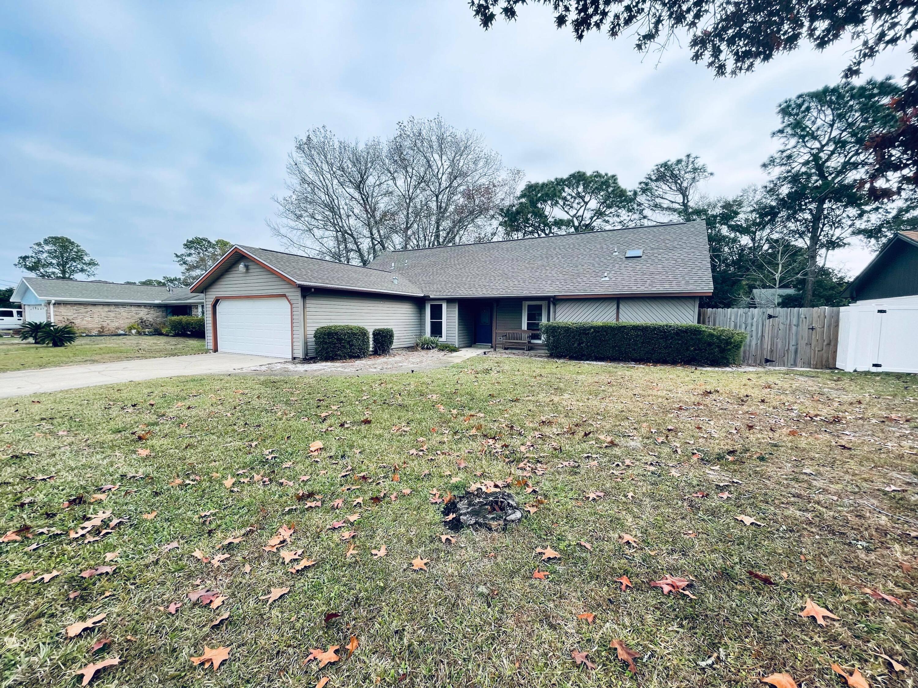 MARY ESTHER MANOR - Residential Lease