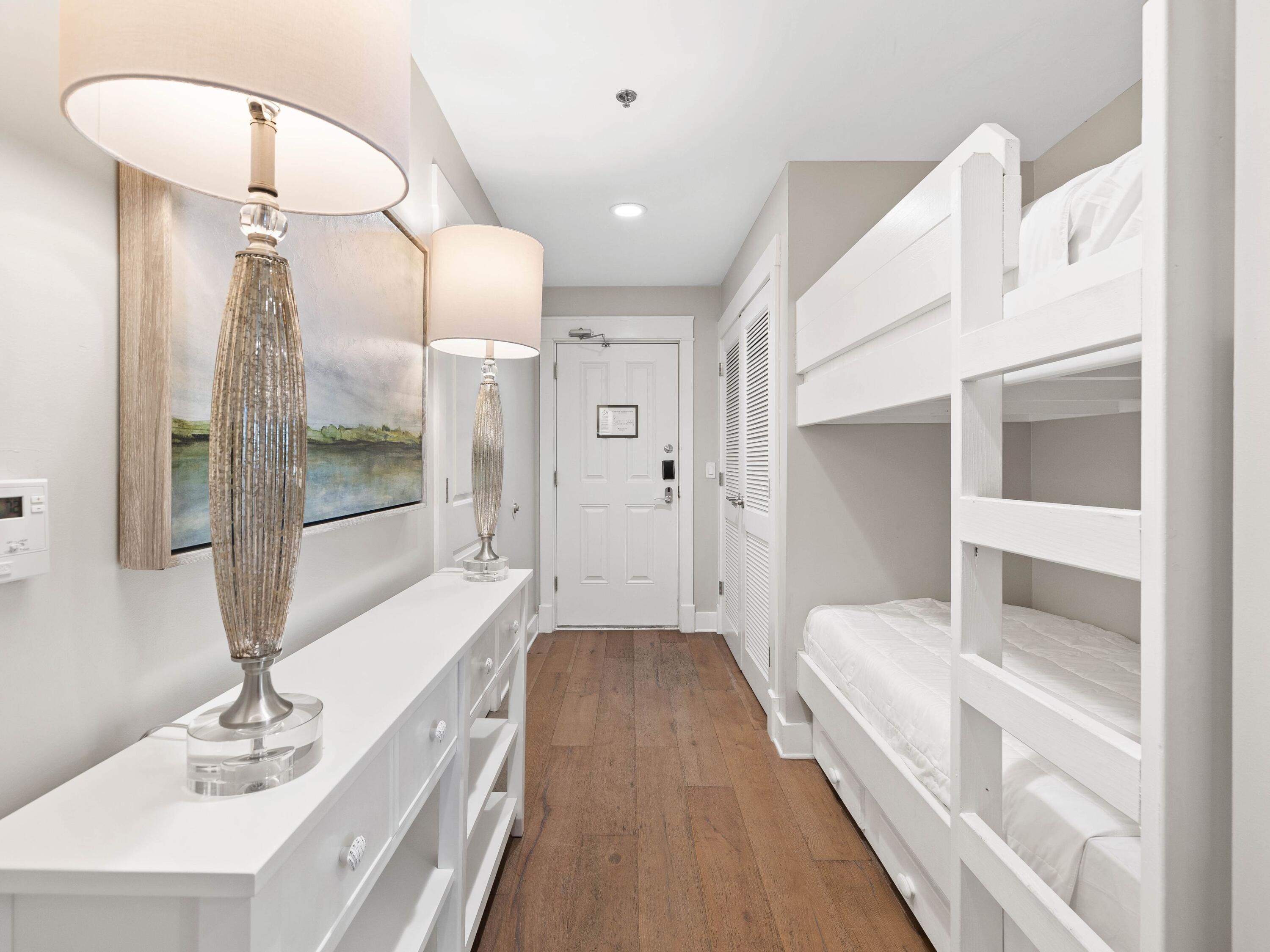 HENDERSON LOFTS - Residential