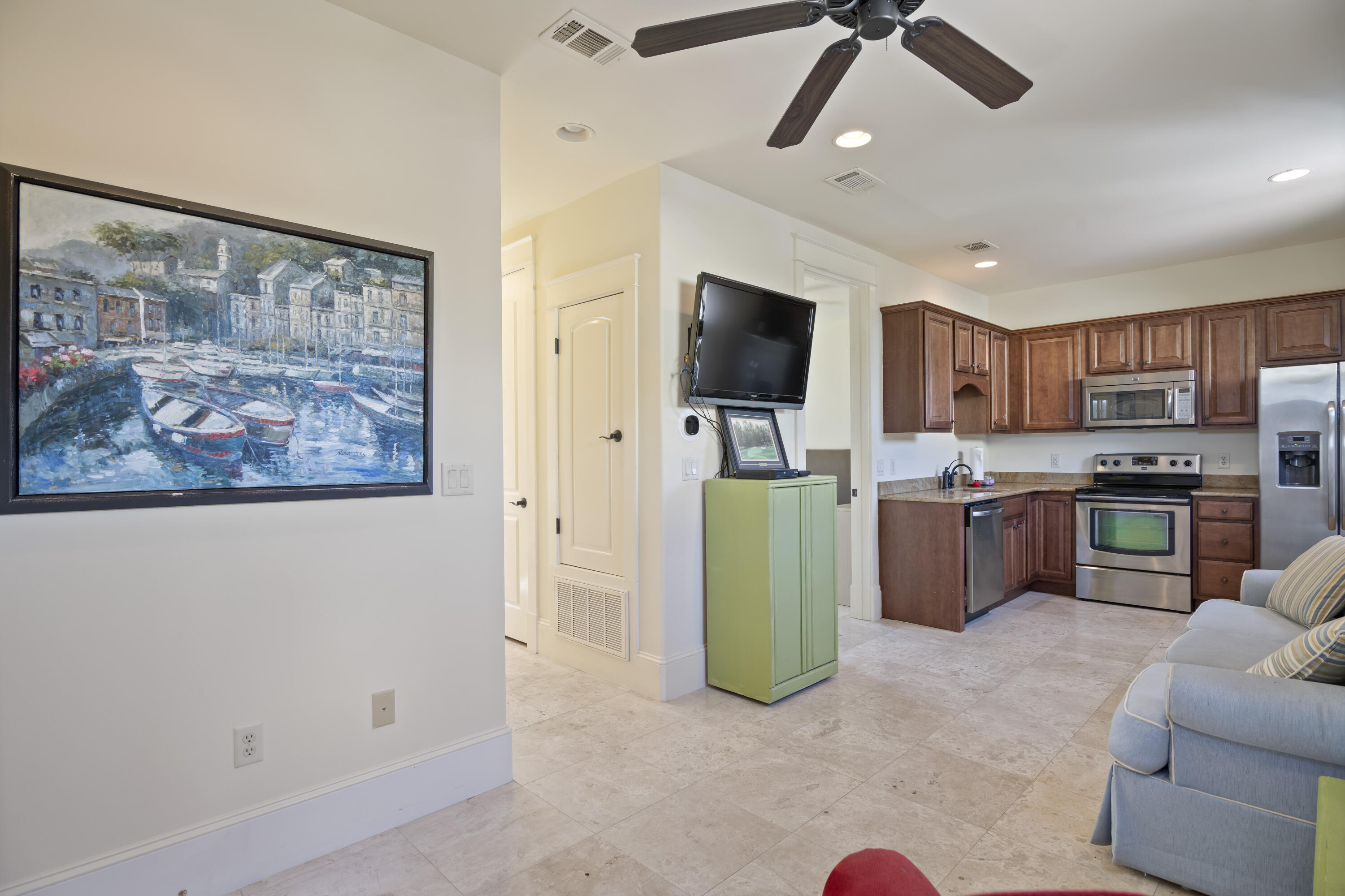 EMERALD WATERS VILLAGE - Residential