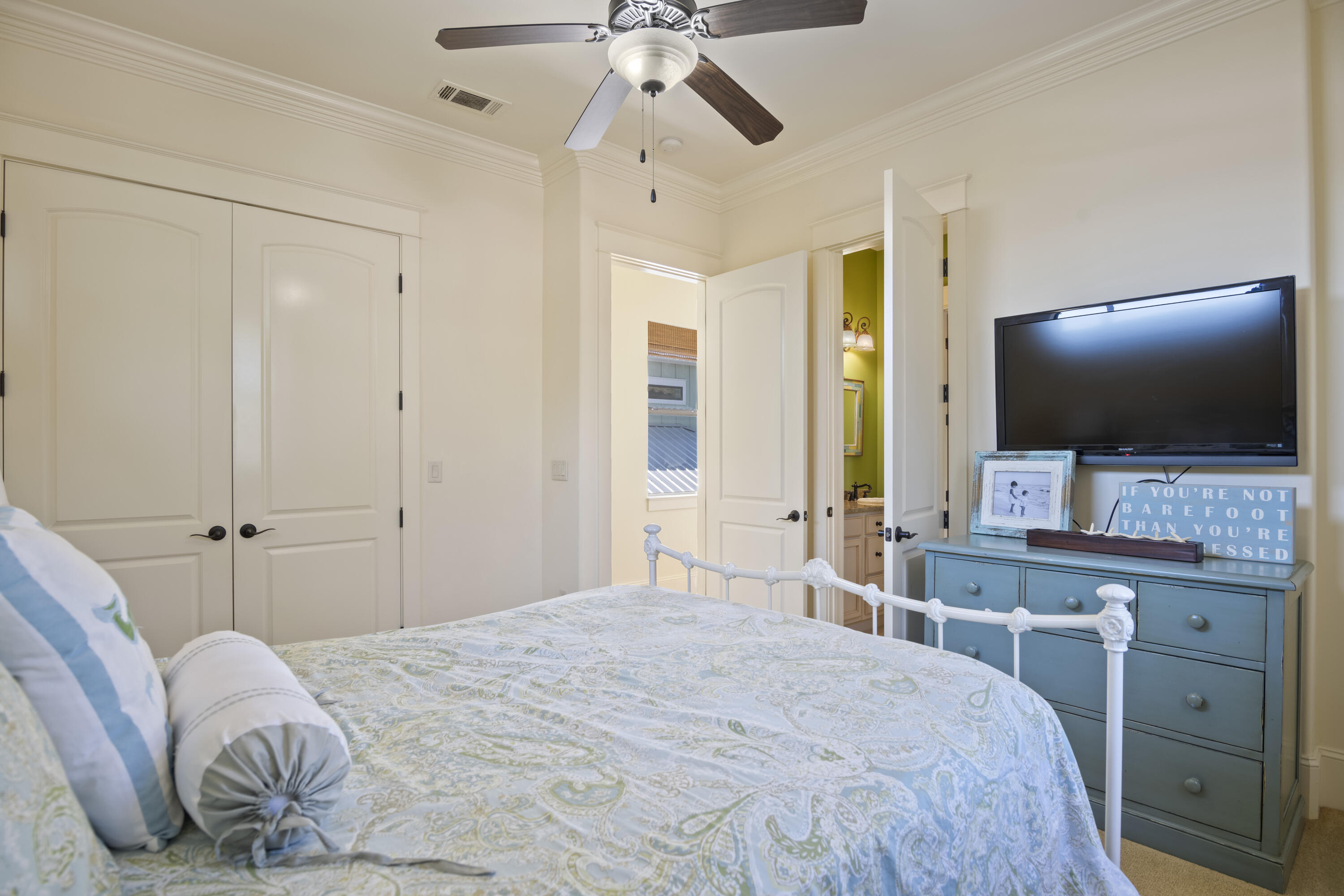 EMERALD WATERS VILLAGE - Residential
