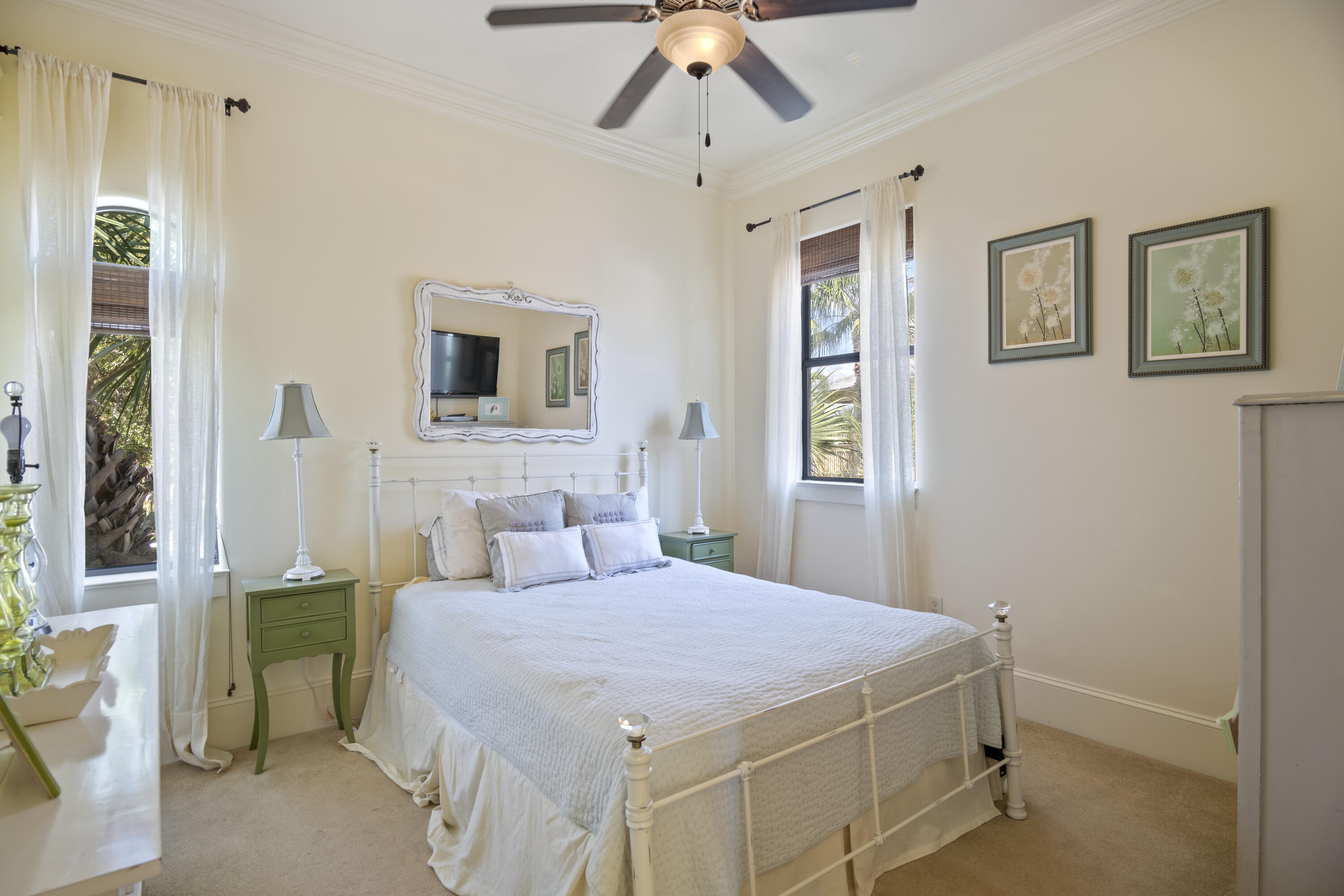 EMERALD WATERS VILLAGE - Residential