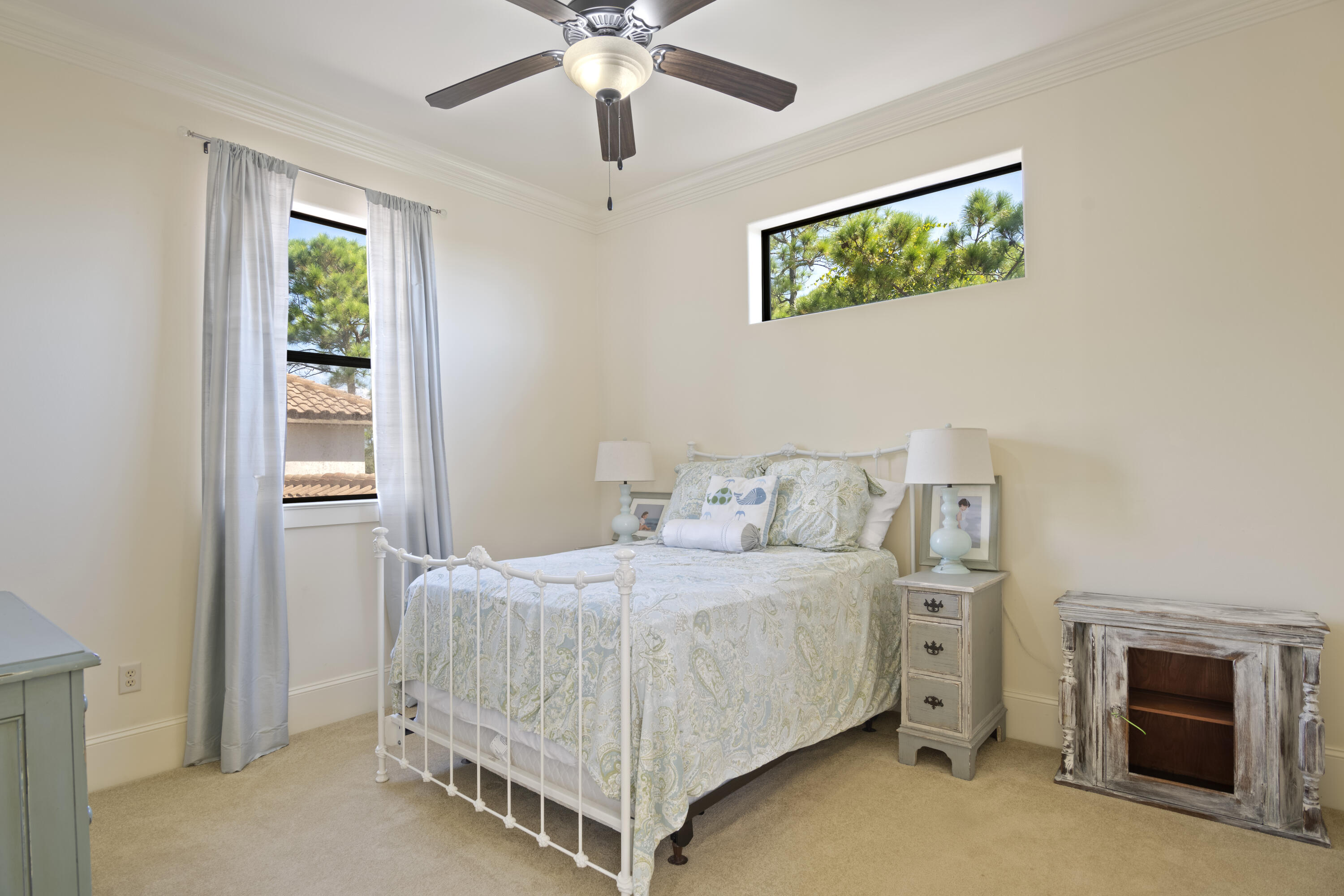 EMERALD WATERS VILLAGE - Residential