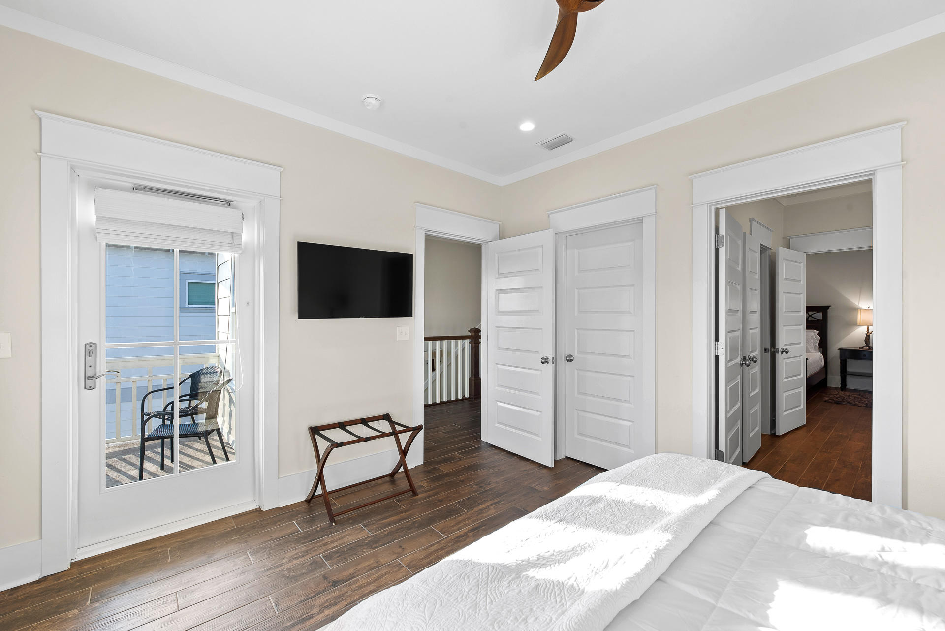 SOUTH SHORES - Residential