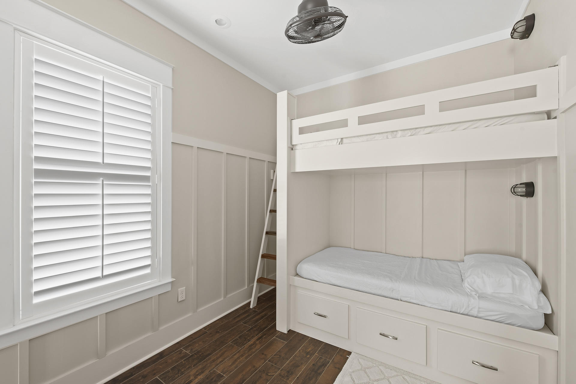 SOUTH SHORES - Residential