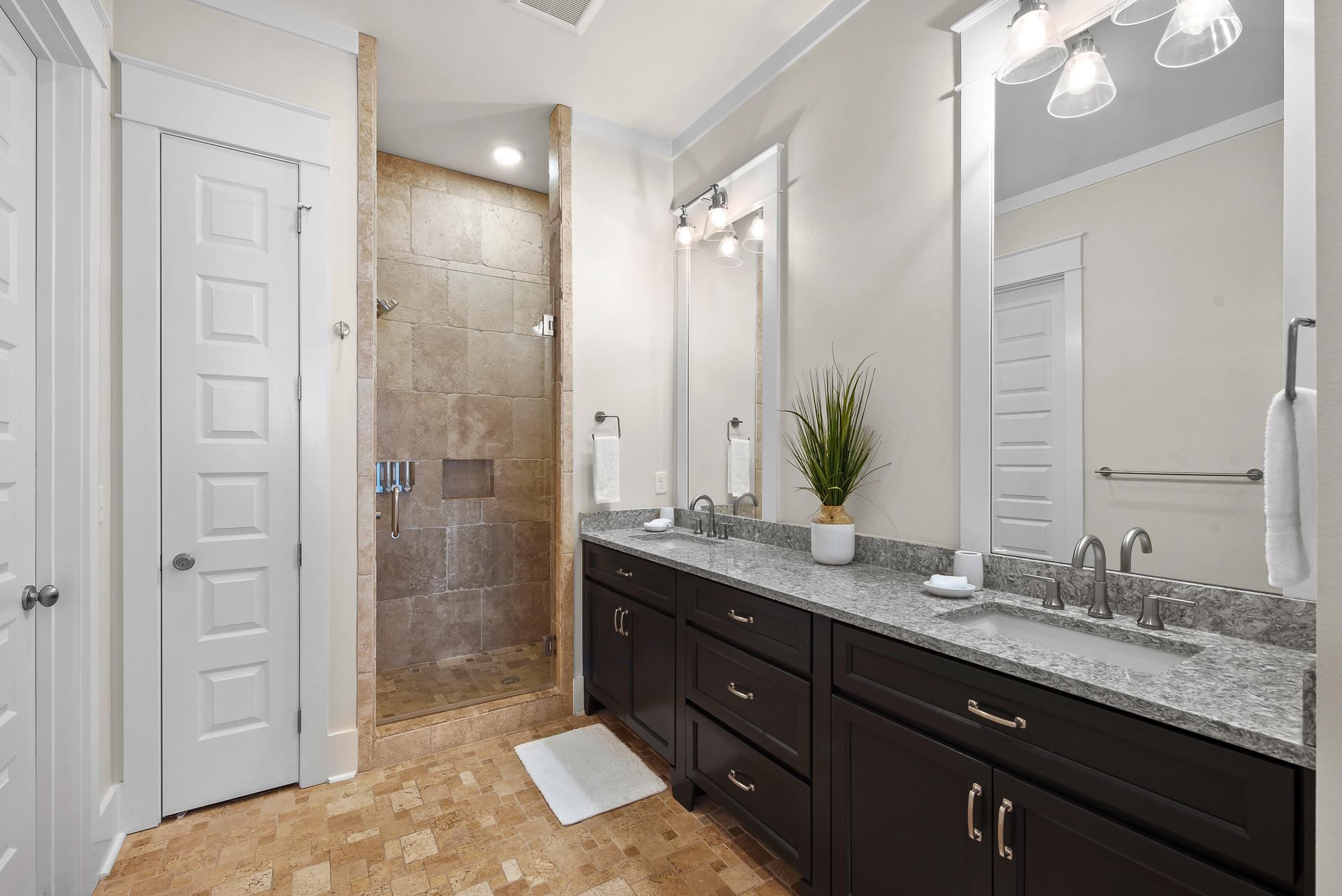 SOUTH SHORES - Residential