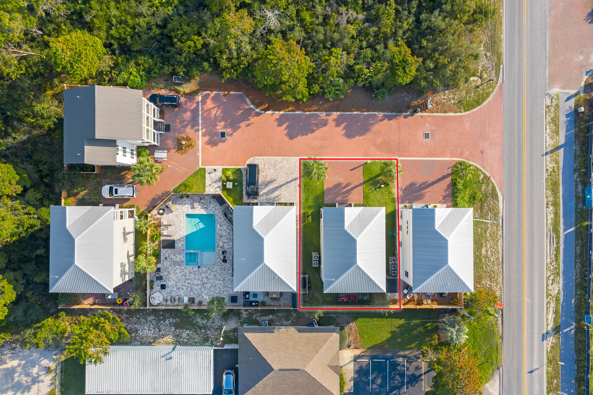 SOUTH SHORES - Residential