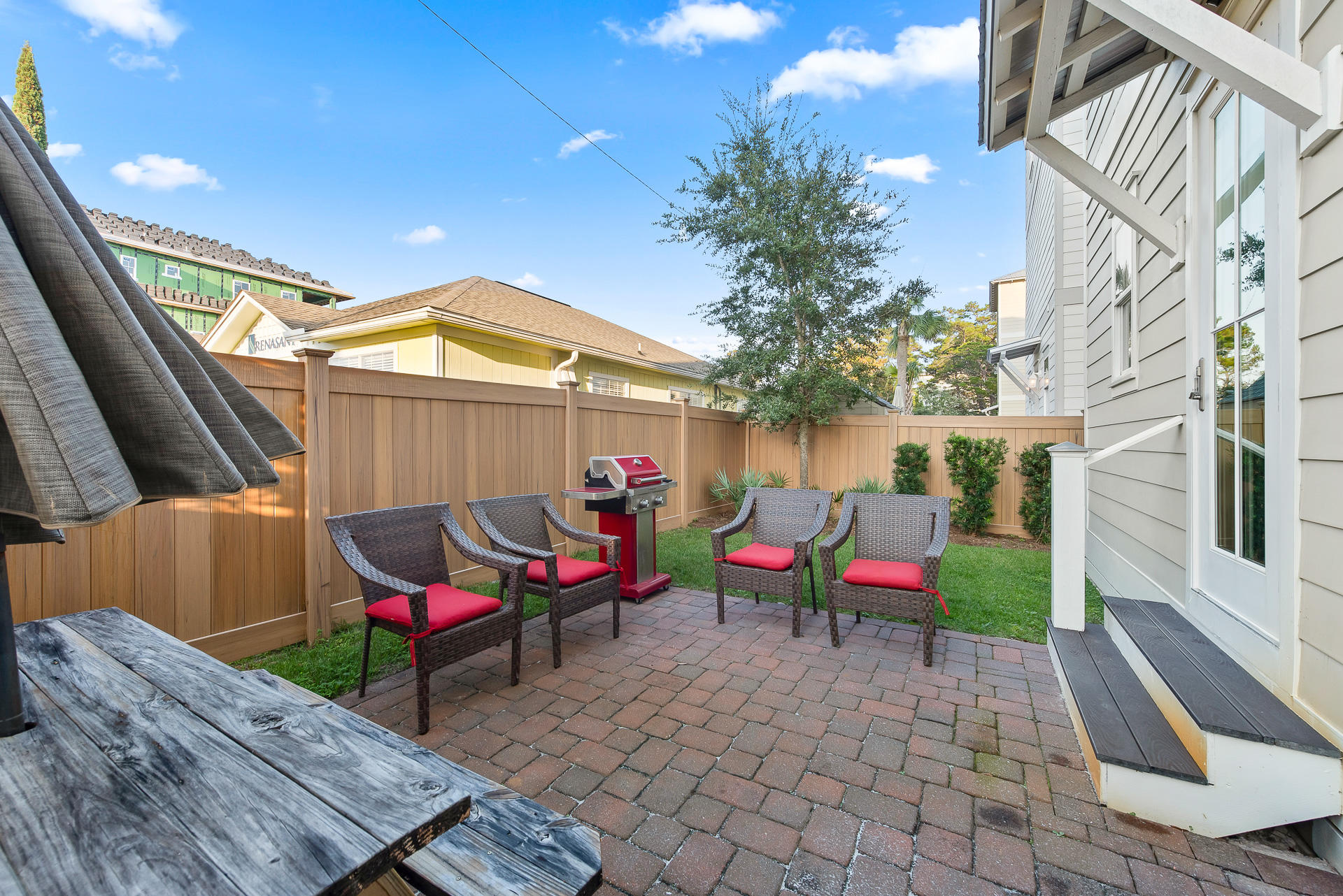 SOUTH SHORES - Residential