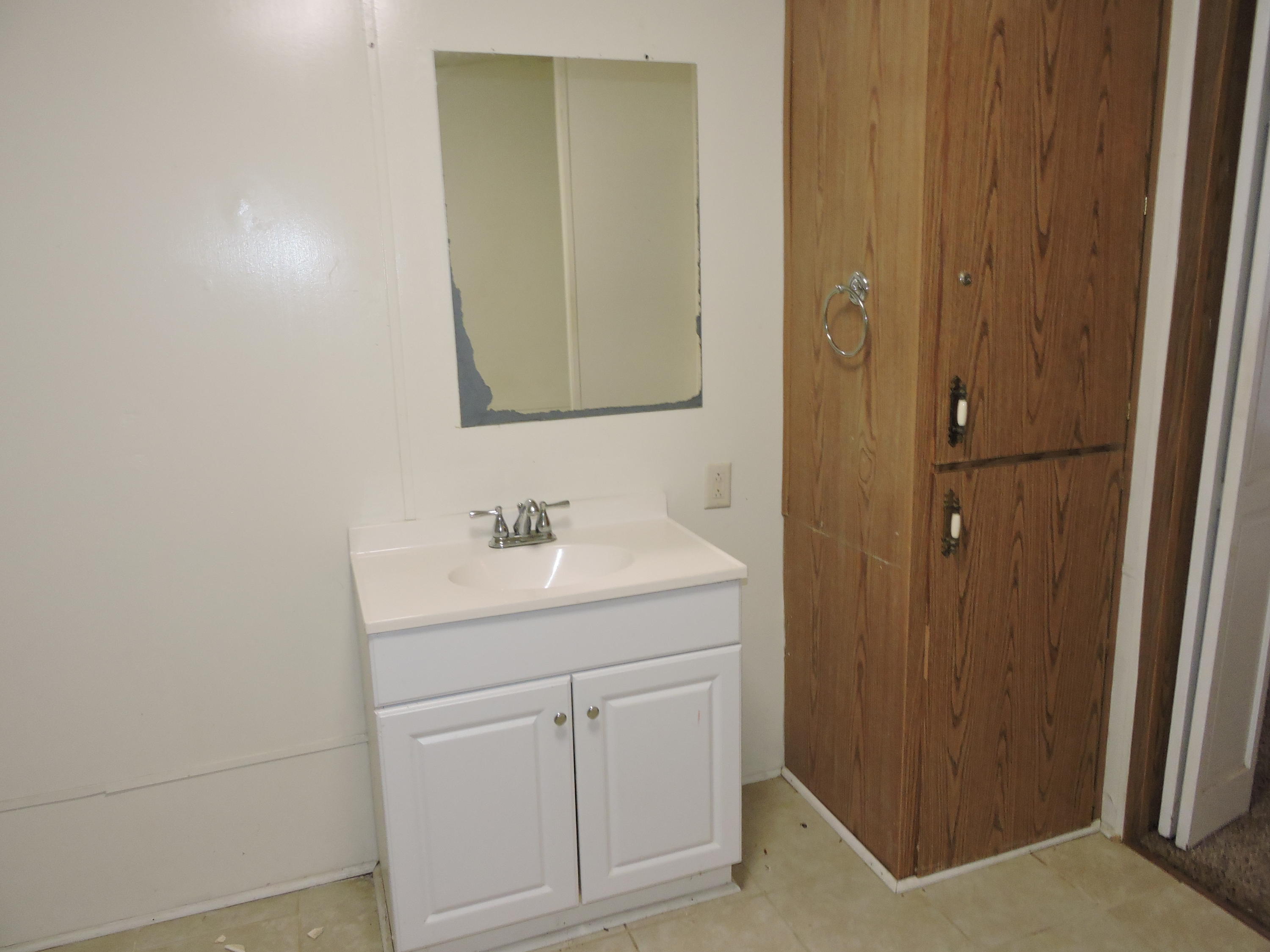 METES & BOUNDS - Residential Lease