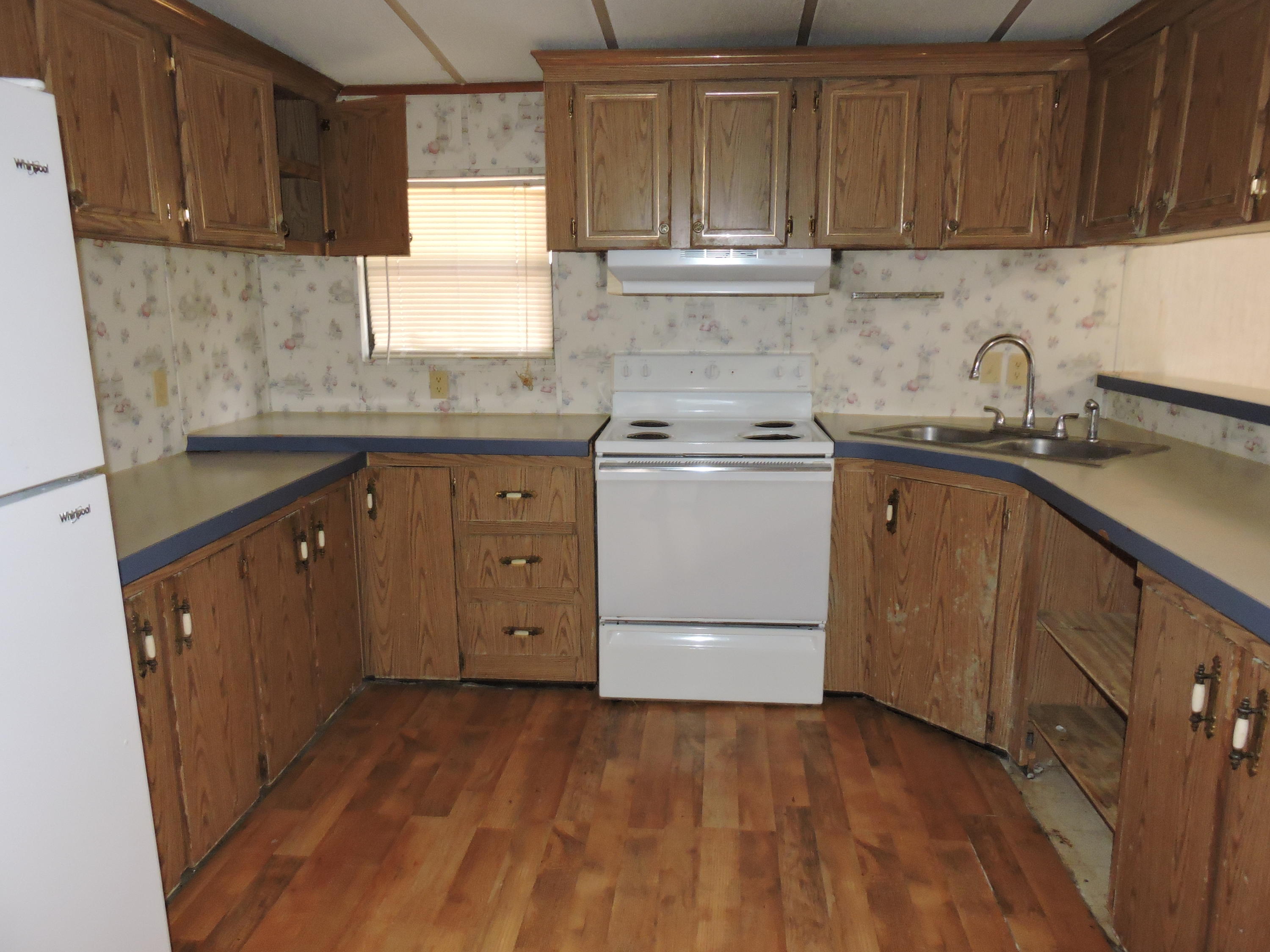 METES & BOUNDS - Residential Lease