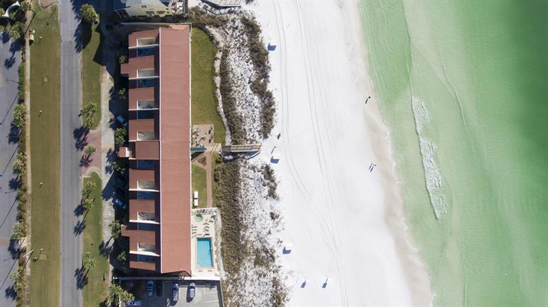 SEAFARER CONDO - Residential