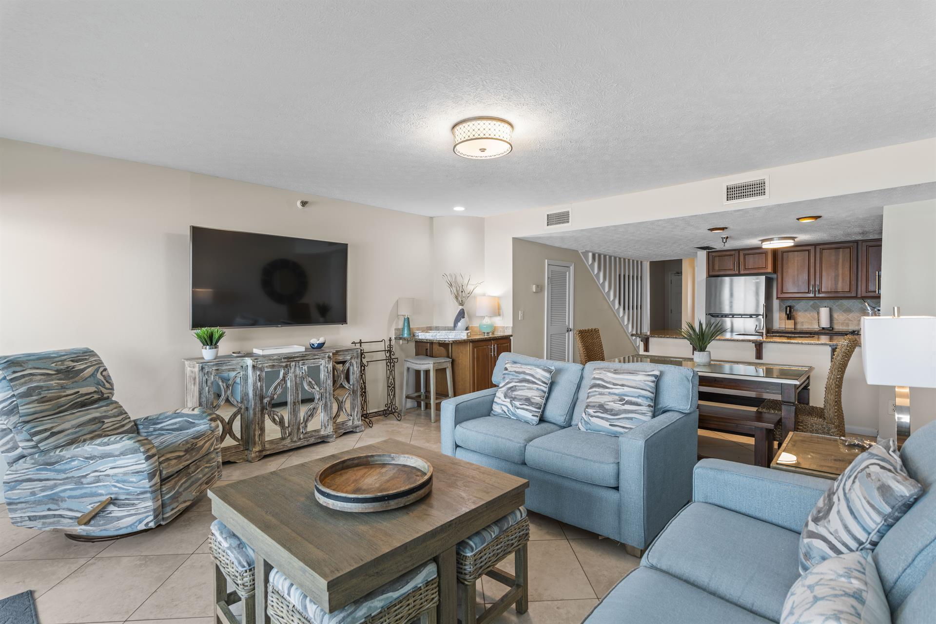 SEAFARER CONDO - Residential