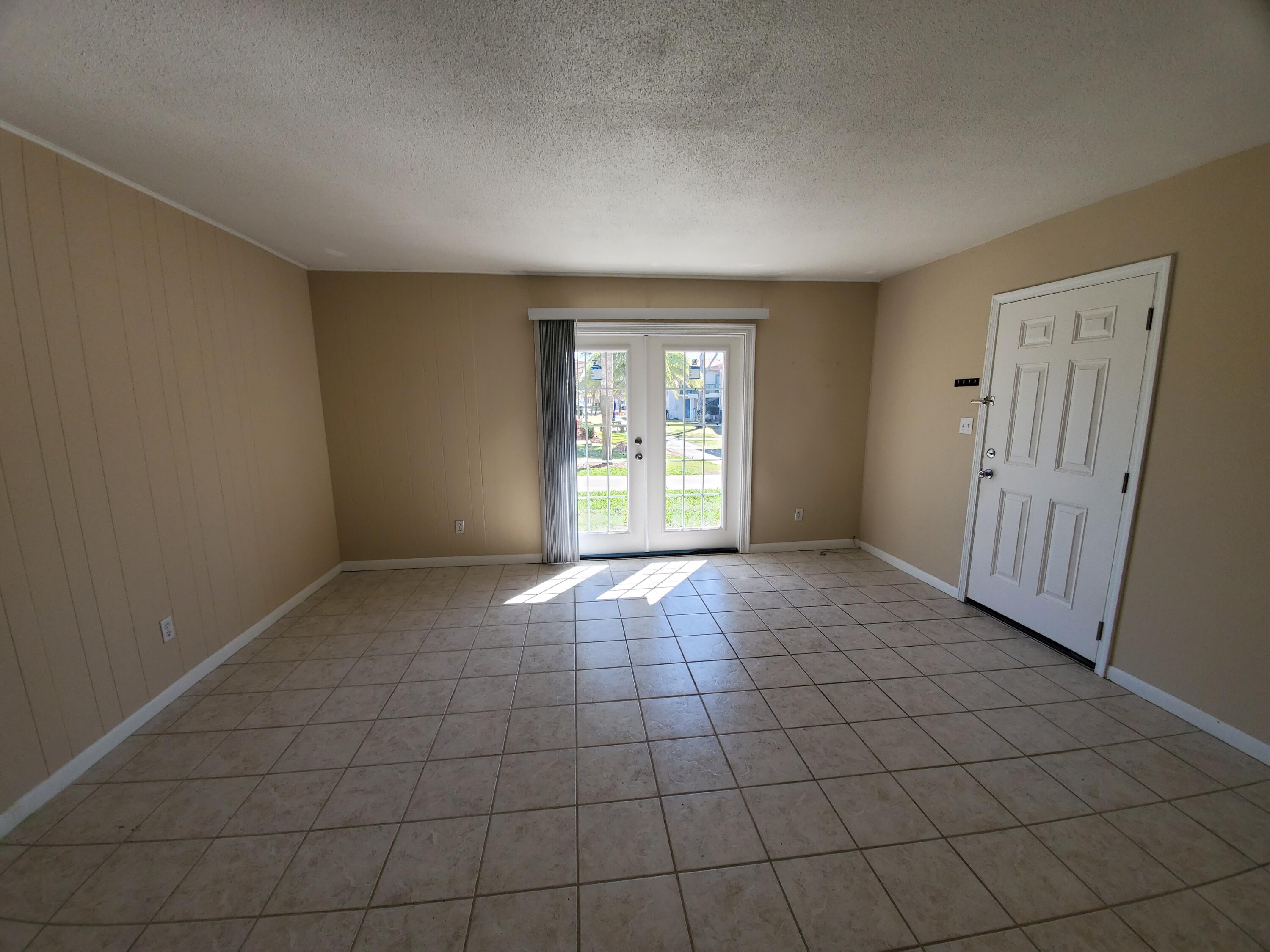LANDMARK CONDO - Residential