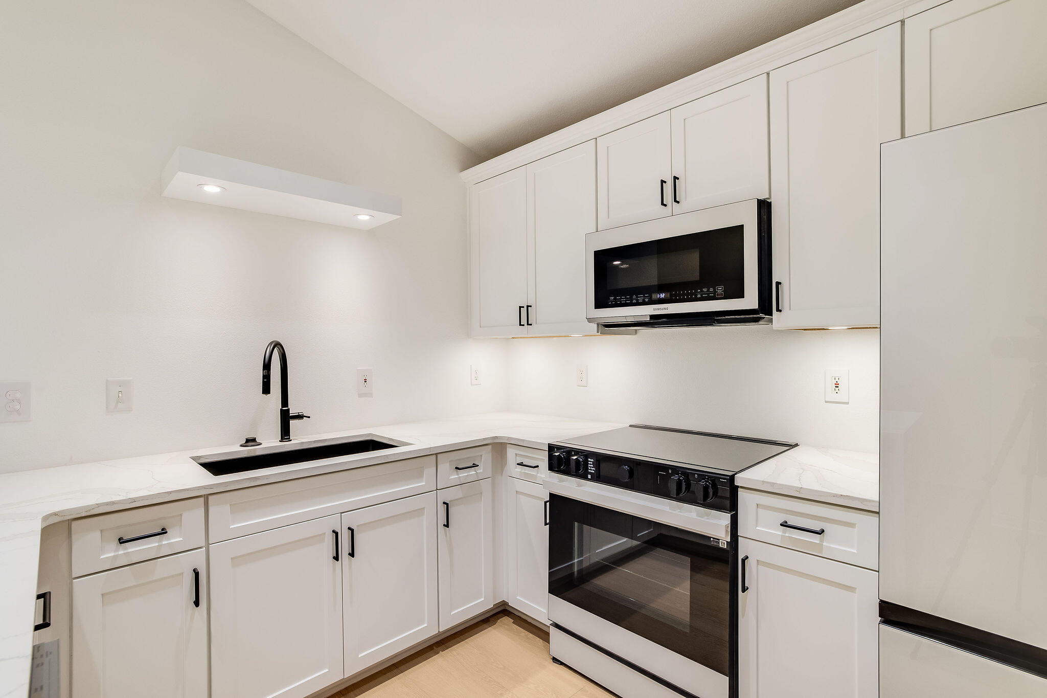 BAYOU LANDING - Residential Lease