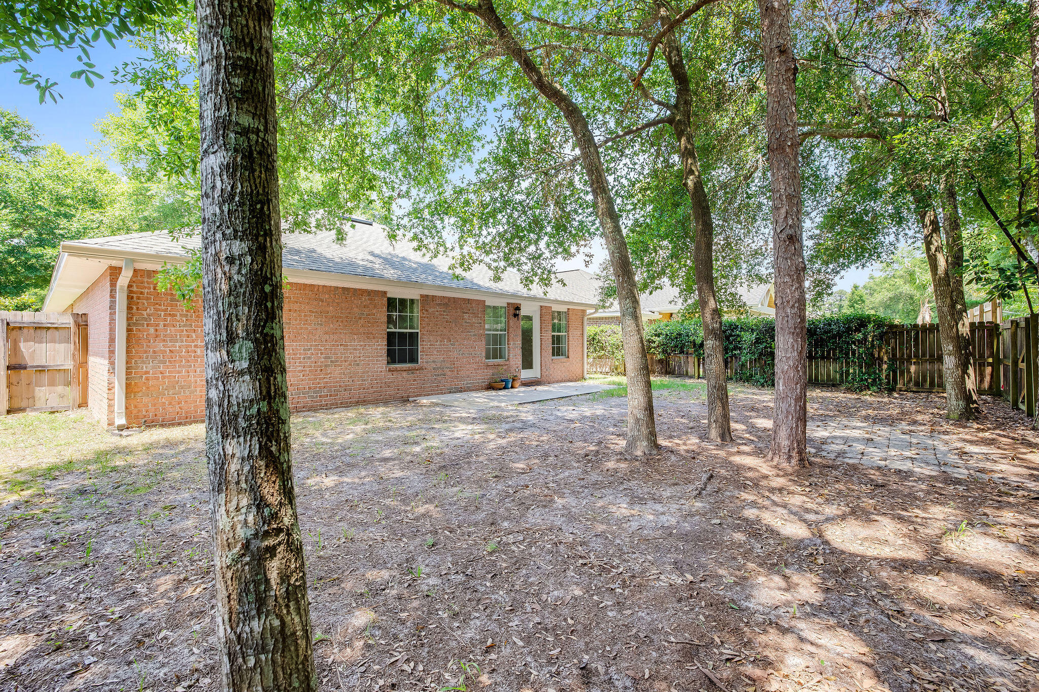 BAYOU LANDING - Residential Lease