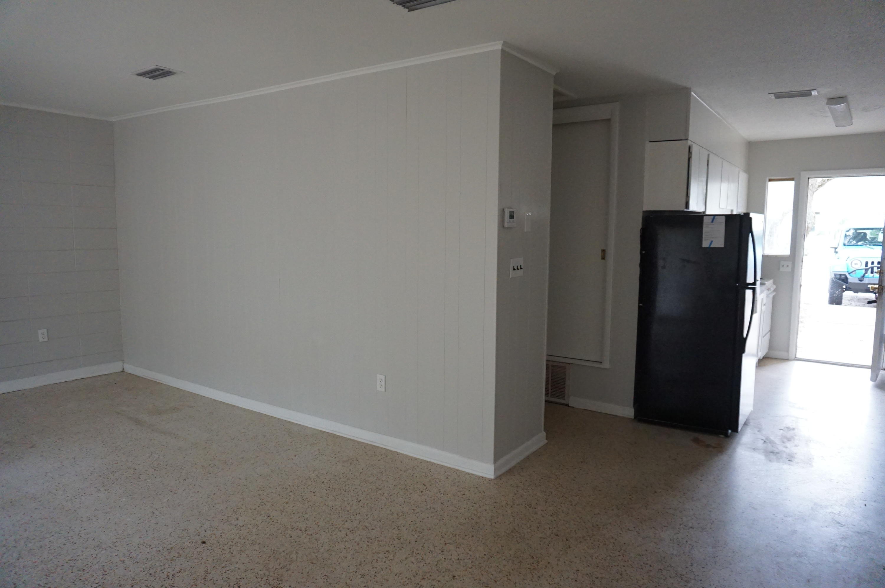 PORT DIXIE - Residential Lease