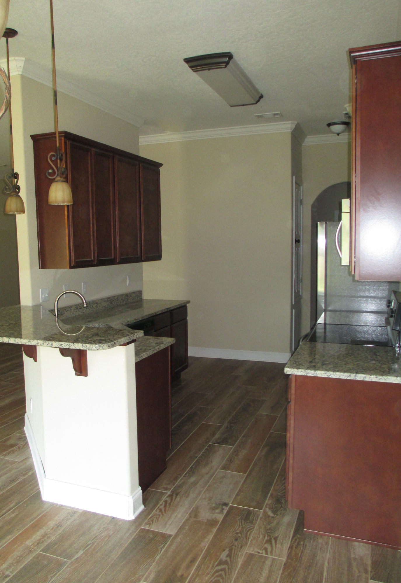 CRESENT SHORES - Residential Lease