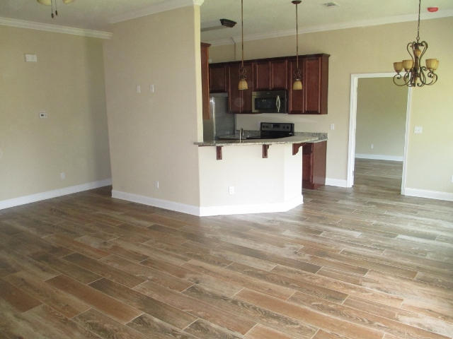 CRESENT SHORES - Residential Lease