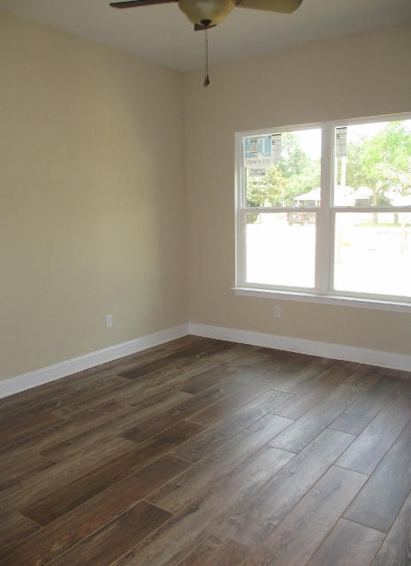 CRESENT SHORES - Residential Lease