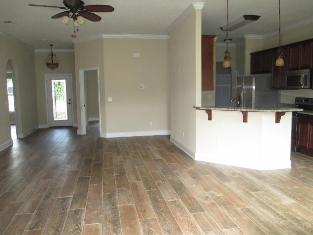 CRESENT SHORES - Residential Lease