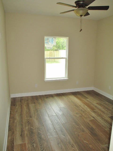 CRESENT SHORES - Residential Lease