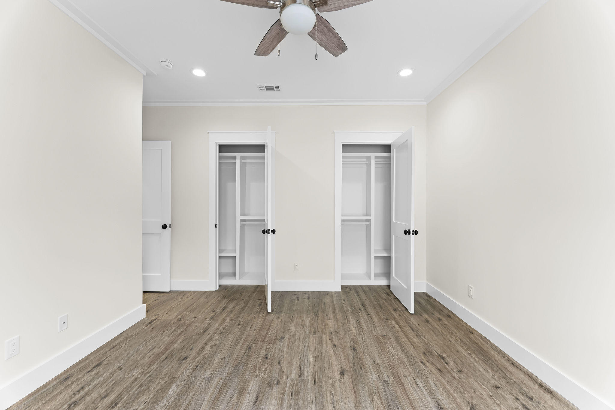 MAGNOLIA BEACH - Residential