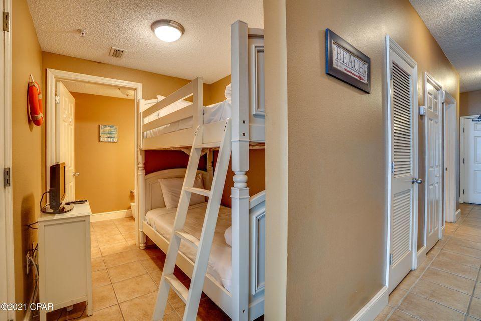 MAJESTIC BEACH TOWERS I - Residential