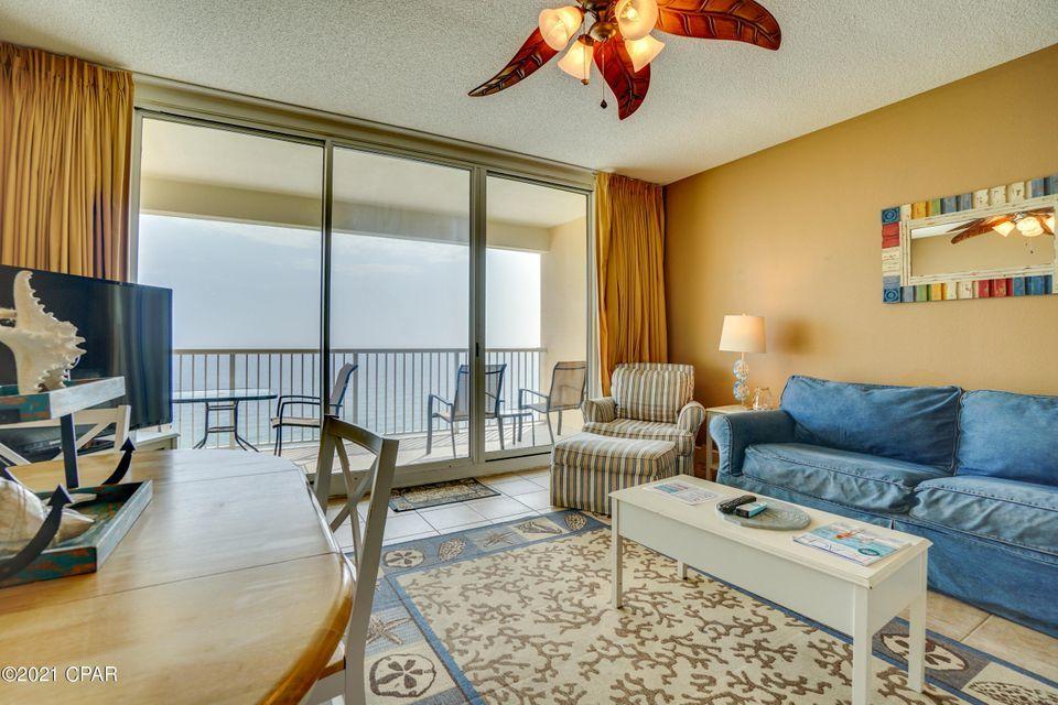 MAJESTIC BEACH TOWERS I - Residential